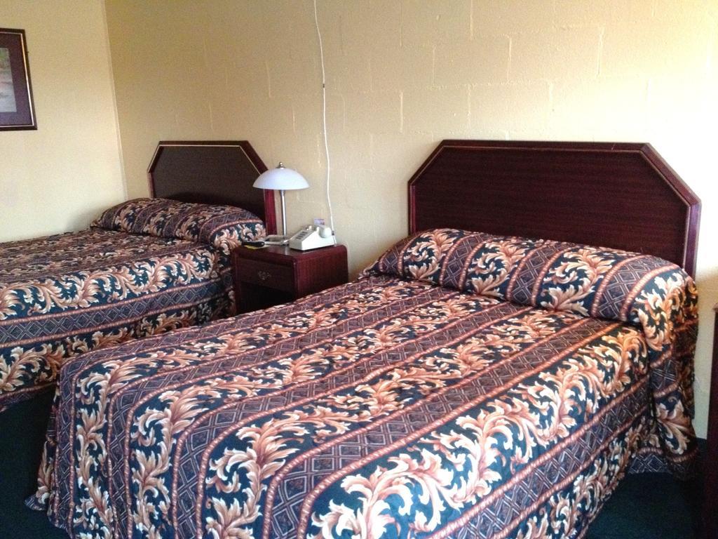 Holiday Motel 雨果 客房 照片